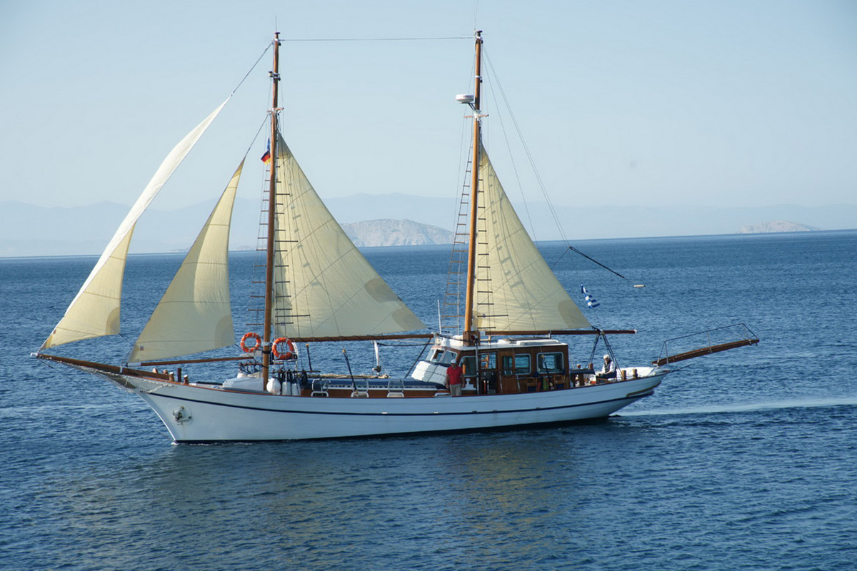 Paros All-day Cruise with a Traditional Boat (14)